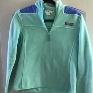 Vineyard vine fleece pullover